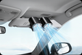 Ventilador doble instalado en el interior de un coche
